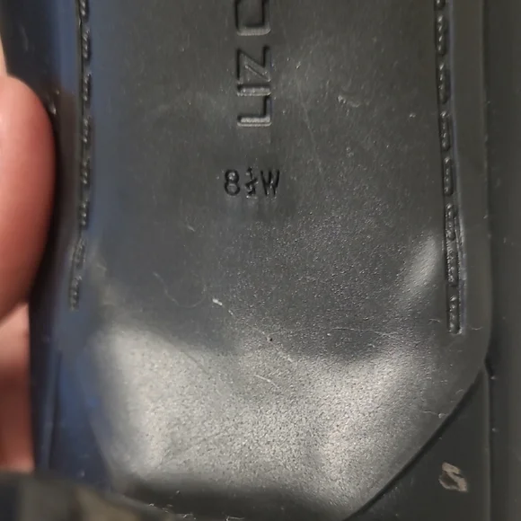 Liz Claiborne Black Heels - Picture 7 of 8